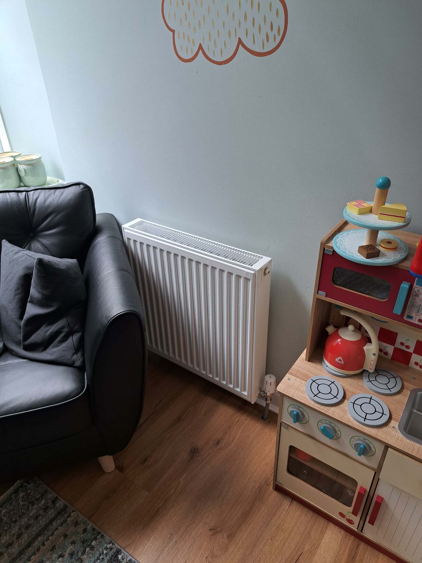 Stelrad donates radiators to the Simon Community Connect Hub in Glasgow