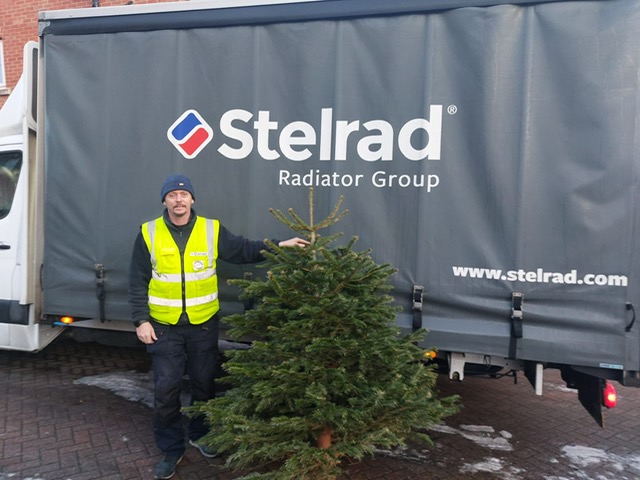 Stelrad helps local hospice with Christmas tree recycling campaign